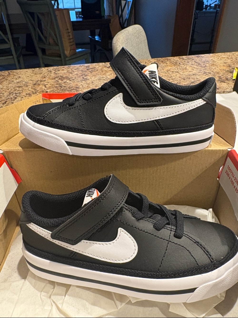 Nike Black and White Kids Sneakers with Hook-and-Loop Strap
